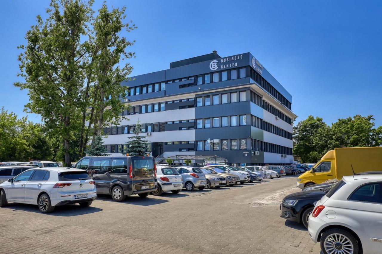 スキェルニェヴィツェBusiness Centerアパートメント エクステリア 写真